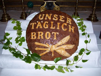 Unser täglich Brot gib uns heute